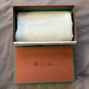 Loro Piana scarf